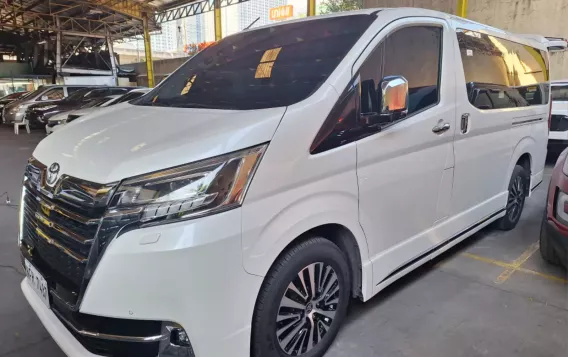 2022 Toyota Hiace Super Grandia in Quezon City, Metro Manila