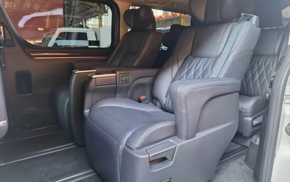 2022 Toyota Hiace Super Grandia in Quezon City, Metro Manila-7