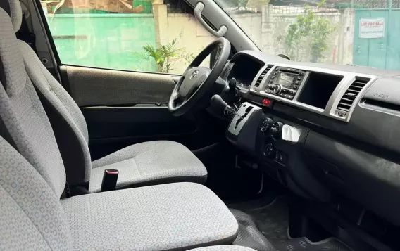 2023 Toyota Hiace  Commuter 3.0 M/T in Quezon City, Metro Manila-5