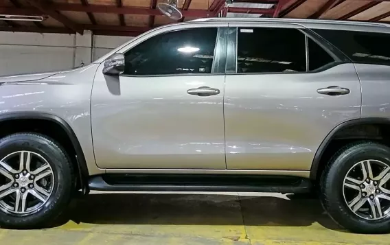 2020 Toyota Fortuner  2.4 G Diesel 4x2 AT in Quezon City, Metro Manila-18