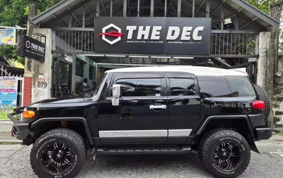 2015 Toyota FJ Cruiser  4.0L V6 in Manila, Metro Manila-1