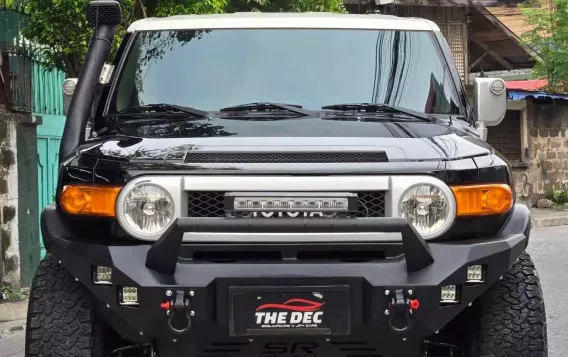 2015 Toyota FJ Cruiser  4.0L V6 in Manila, Metro Manila-6