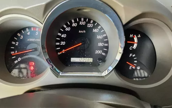 2010 Toyota Fortuner  2.4 G Diesel 4x2 AT in Binalonan, Pangasinan-15