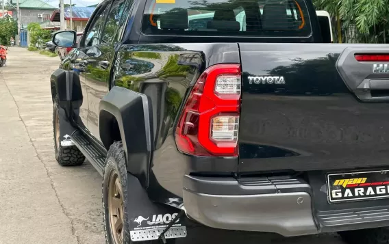 2020 Toyota Hilux Conquest 2.8 4x4 AT in Manila, Metro Manila-11