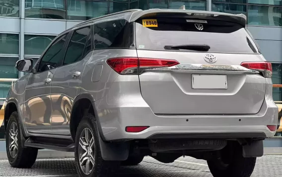 2017 Toyota Fortuner  2.4 G Diesel 4x2 AT in Makati, Metro Manila-5