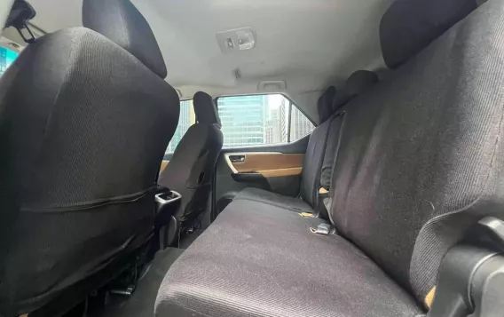 2017 Toyota Fortuner  2.4 G Diesel 4x2 AT in Makati, Metro Manila-12