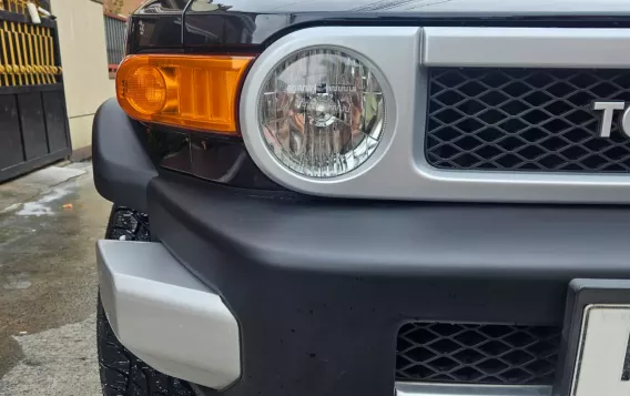 2014 Toyota FJ Cruiser  4.0L V6 in Quezon City, Metro Manila-1