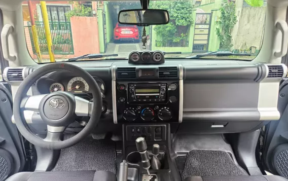 2014 Toyota FJ Cruiser  4.0L V6 in Quezon City, Metro Manila-16