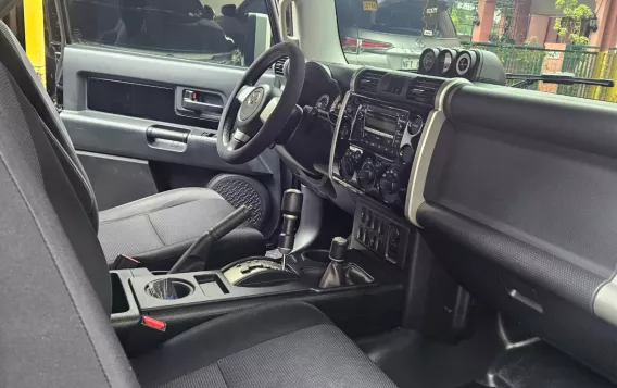 2014 Toyota FJ Cruiser  4.0L V6 in Quezon City, Metro Manila-6