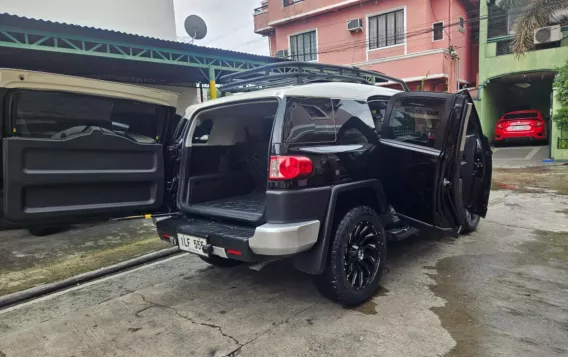 2014 Toyota FJ Cruiser  4.0L V6 in Quezon City, Metro Manila-7