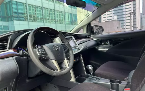 2019 Toyota Innova  2.8 V Diesel AT in Makati, Metro Manila-8