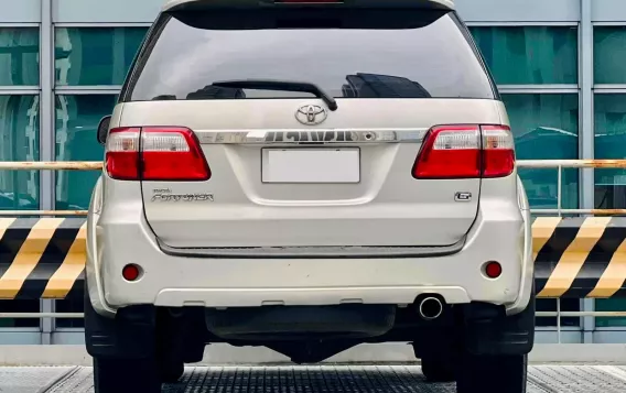 2011 Toyota Fortuner in Makati, Metro Manila-3