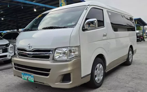 2014 Toyota Hiace  GL Grandia 3.0 M/T 2-Tone in Pasay, Metro Manila