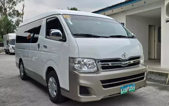 2014 Toyota Hiace  GL Grandia 3.0 M/T 2-Tone in Pasay, Metro Manila-2