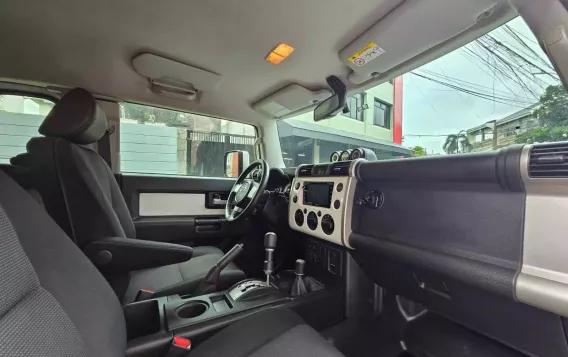 2016 Toyota FJ Cruiser  4.0L V6 in Manila, Metro Manila-7