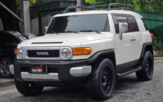 2016 Toyota FJ Cruiser  4.0L V6 in Manila, Metro Manila-8