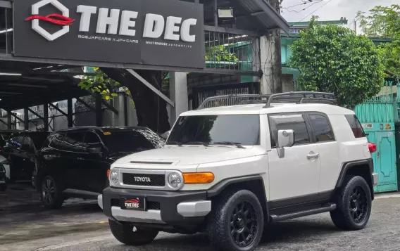 2016 Toyota FJ Cruiser  4.0L V6 in Manila, Metro Manila-11