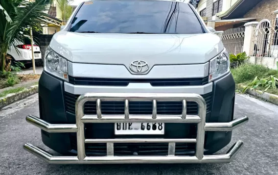 2022 Toyota Hiace  Commuter Deluxe in Bacoor, Cavite