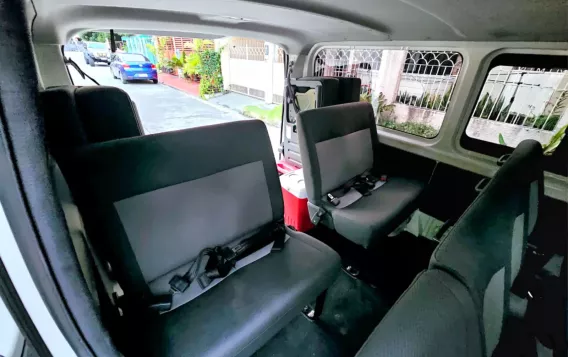 2022 Toyota Hiace  Commuter Deluxe in Bacoor, Cavite-8