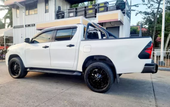 2020 Toyota Hilux in Mandaue, Cebu-5