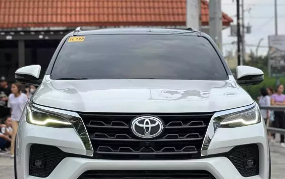 2023 Toyota Fortuner 2.4 V Pearl Diesel 4x2 AT in Manila, Metro Manila-1