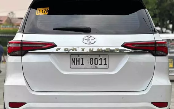 2023 Toyota Fortuner 2.4 V Pearl Diesel 4x2 AT in Manila, Metro Manila-4