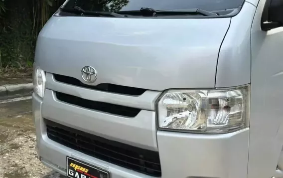 2016 Toyota Hiace  Commuter 3.0 M/T in Manila, Metro Manila-7