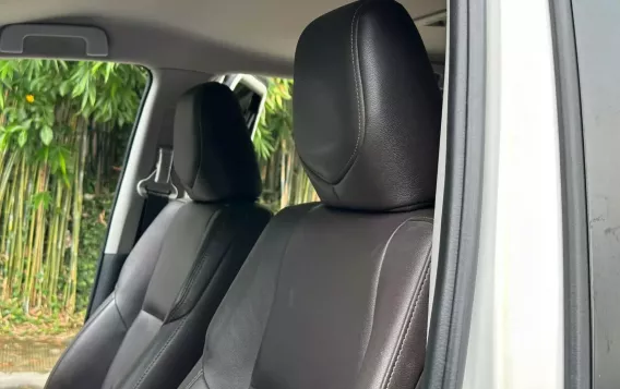 2019 Toyota Fortuner 2.4 V Pearl Diesel 4x2 AT in Manila, Metro Manila-10