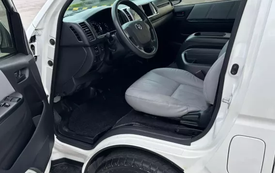 2019 Toyota Hiace  Super Grandia (Leather) 3.0 A/T Monotone in Manila, Metro Manila-10