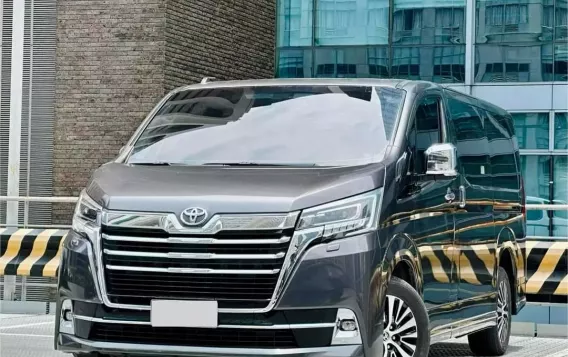 2020 Toyota Hiace Super Grandia in Makati, Metro Manila-2