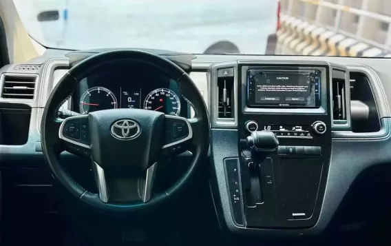 2020 Toyota Hiace Super Grandia in Makati, Metro Manila-6