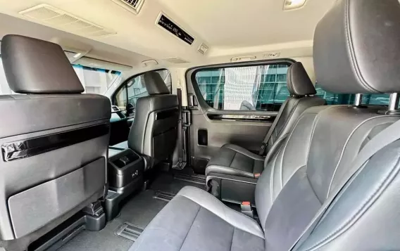 2020 Toyota Hiace Super Grandia in Makati, Metro Manila-8