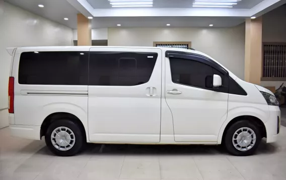 2020 Toyota Hiace  Commuter Deluxe in Lemery, Batangas-2