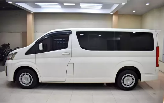 2020 Toyota Hiace  Commuter Deluxe in Lemery, Batangas-25