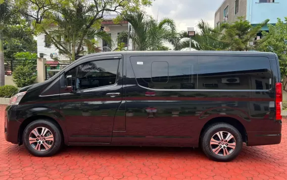 2020 Toyota Hiace  GL Grandia A/T in Manila, Metro Manila-15