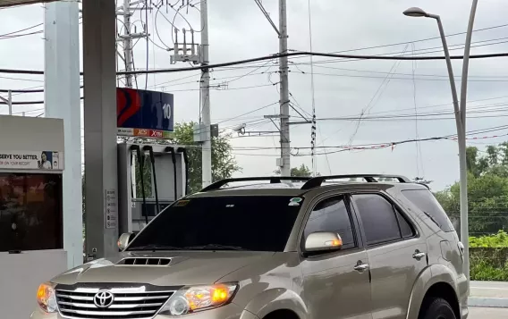 2015 Toyota Fortuner  2.4 G Diesel 4x2 AT in Manila, Metro Manila-1