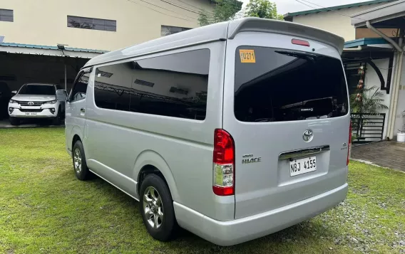 2018 Toyota Hiace  GL Grandia M/T in Manila, Metro Manila-6