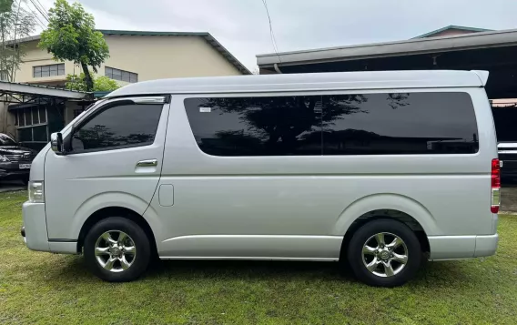 2018 Toyota Hiace  GL Grandia M/T in Manila, Metro Manila-10