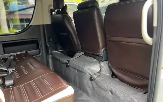 2018 Toyota Hiace  GL Grandia M/T in Manila, Metro Manila-23