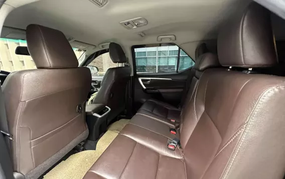 2018 Toyota Fortuner  2.4 V Diesel 4x2 AT in Makati, Metro Manila-19