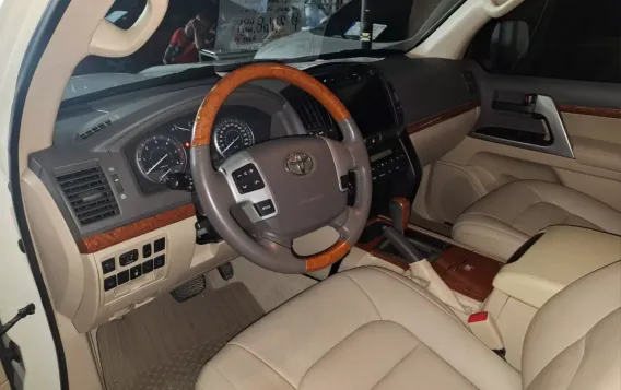 2014 Toyota Land Cruiser in Quezon City, Metro Manila-17