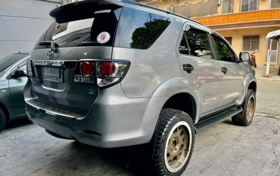 2015 Toyota Fortuner  2.7 G Gas A/T in Las Piñas, Metro Manila-5