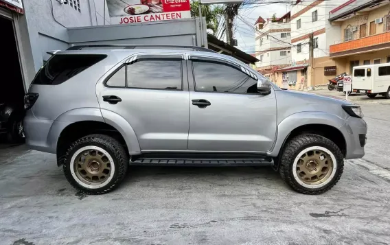 2015 Toyota Fortuner  2.7 G Gas A/T in Las Piñas, Metro Manila-6