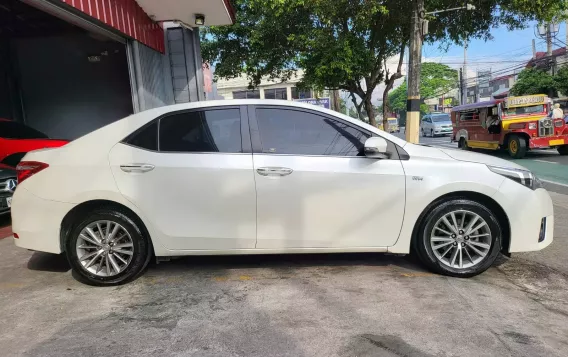 2014 Toyota Corolla Altis  1.6 V CVT in Las Piñas, Metro Manila-6