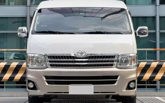 2013 Toyota Hiace  Super Grandia (Leather) 2.5 A/T 2-Tone in Makati, Metro Manila