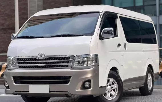 2013 Toyota Hiace  Super Grandia (Leather) 2.5 A/T 2-Tone in Makati, Metro Manila-2