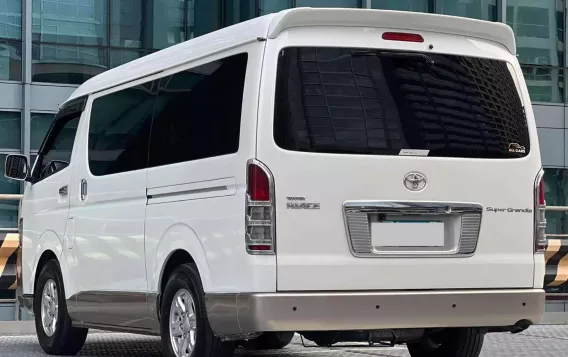 2013 Toyota Hiace  Super Grandia (Leather) 2.5 A/T 2-Tone in Makati, Metro Manila-4