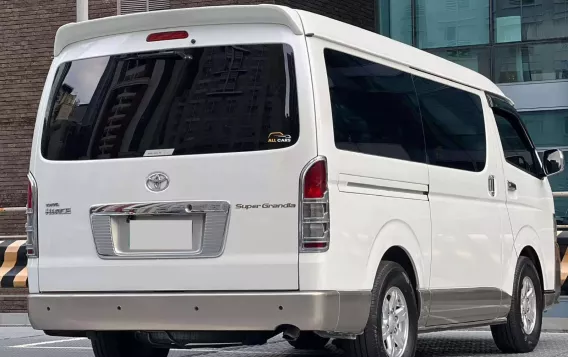 2013 Toyota Hiace Super Grandia in Makati, Metro Manila-1