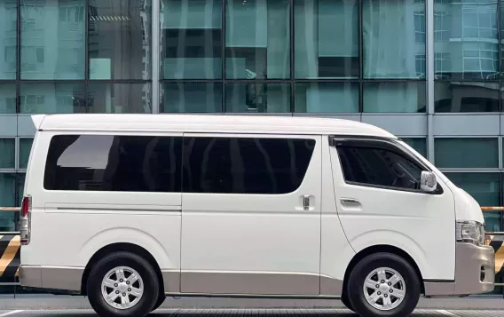 2013 Toyota Hiace in Makati, Metro Manila-3