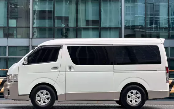 2013 Toyota Hiace in Makati, Metro Manila-4